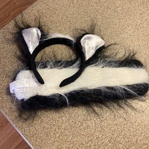 Halloween Skunk costume accessories